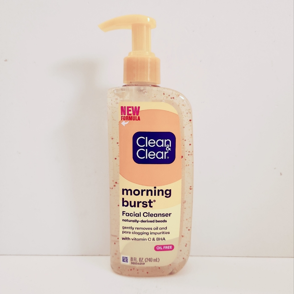 ⭐4/$15 Clean & Clear Morning Burst Facial Cleanser